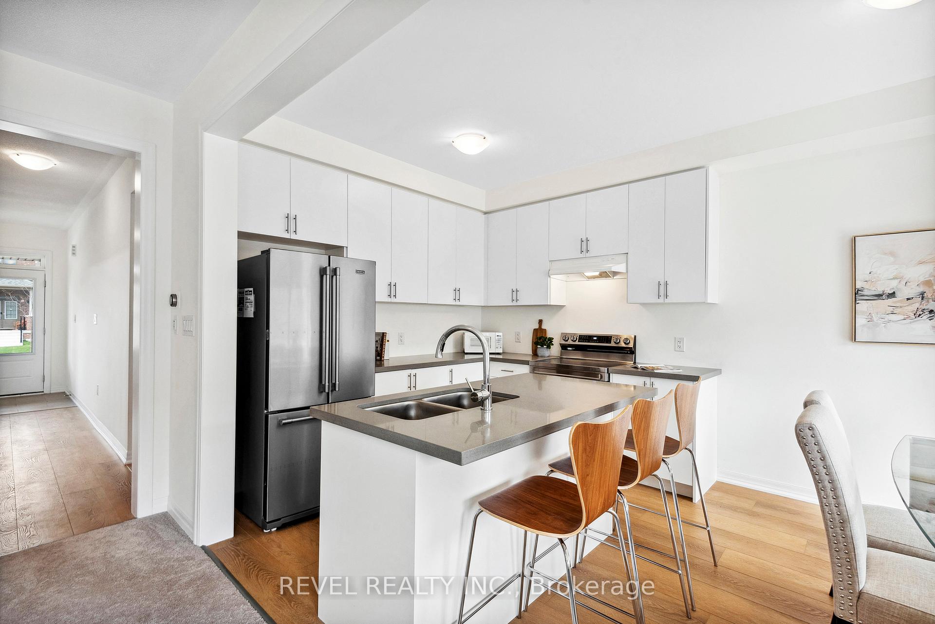 Photo 10 of 239 Flood Avenue, Clarington, Newcastle — HOMEH