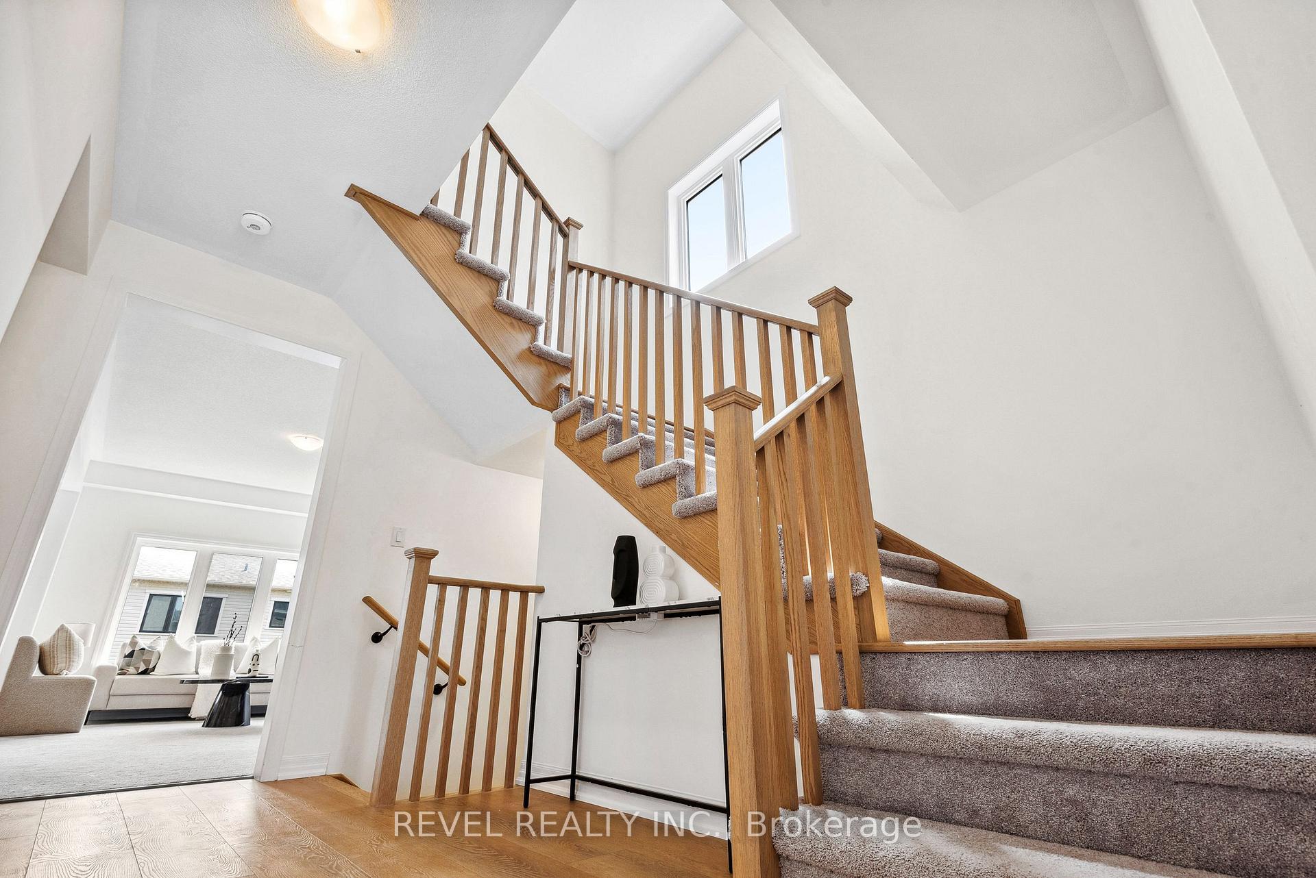 Photo 14 of 239 Flood Avenue, Clarington, Newcastle — HOMEH
