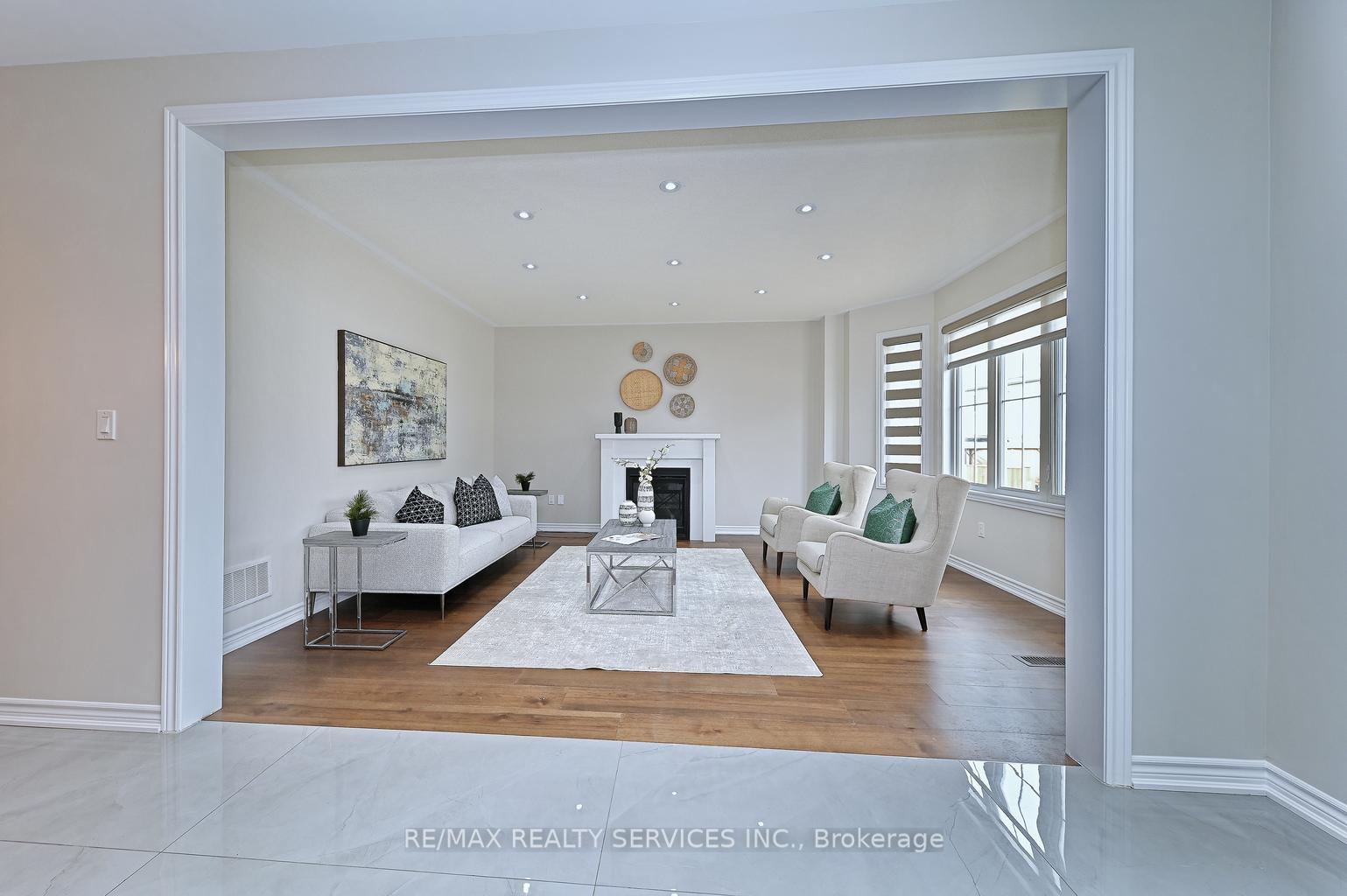 Photo 13 of 56 Royal Fern Crescent, Caledon, Rural Caledon — HOMEH