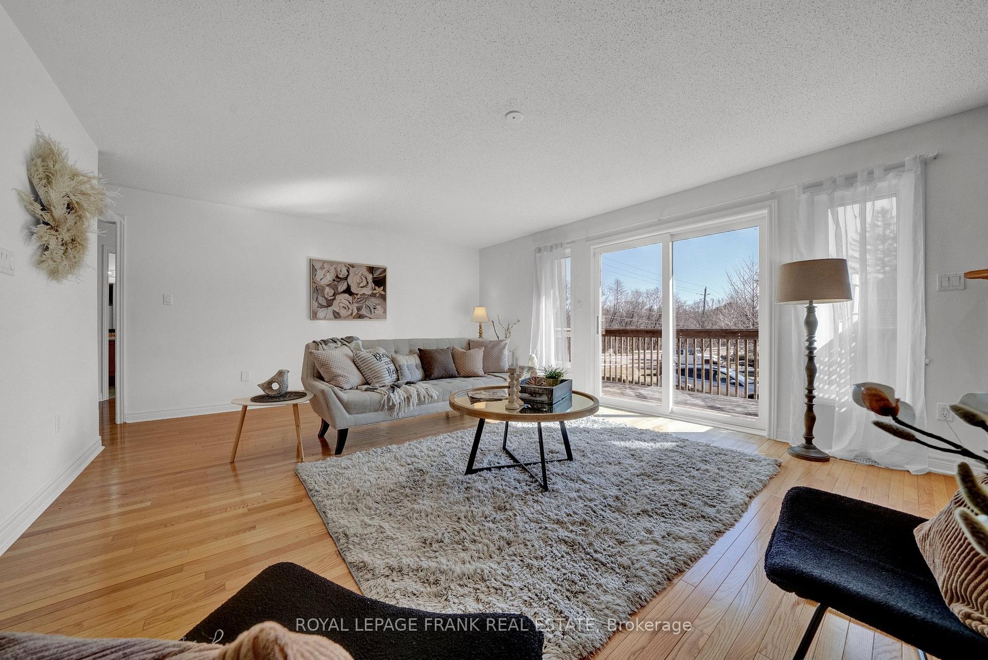 Photo 11 of 45 Valleycrest Drive, Clarington, Courtice — HOMEH