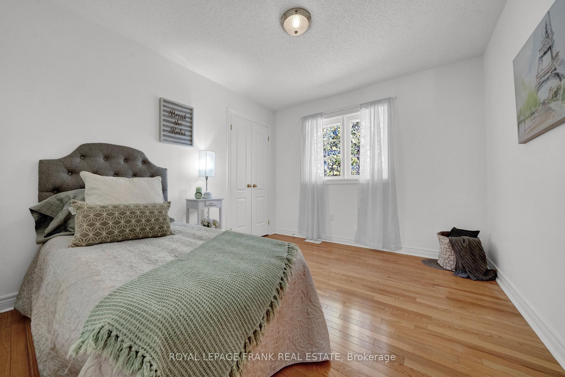 Photo 16 of 45 Valleycrest Drive, Clarington, Courtice — HOMEH