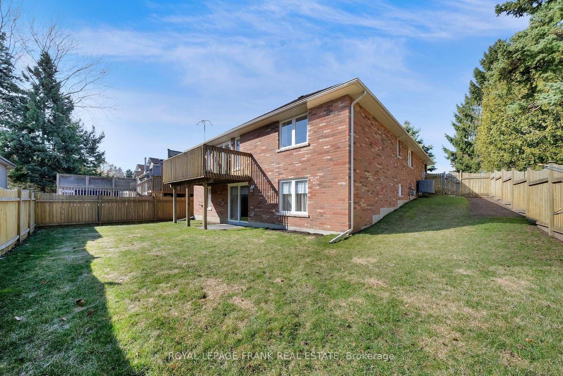 Photo 22 of 45 Valleycrest Drive, Clarington, Courtice — HOMEH