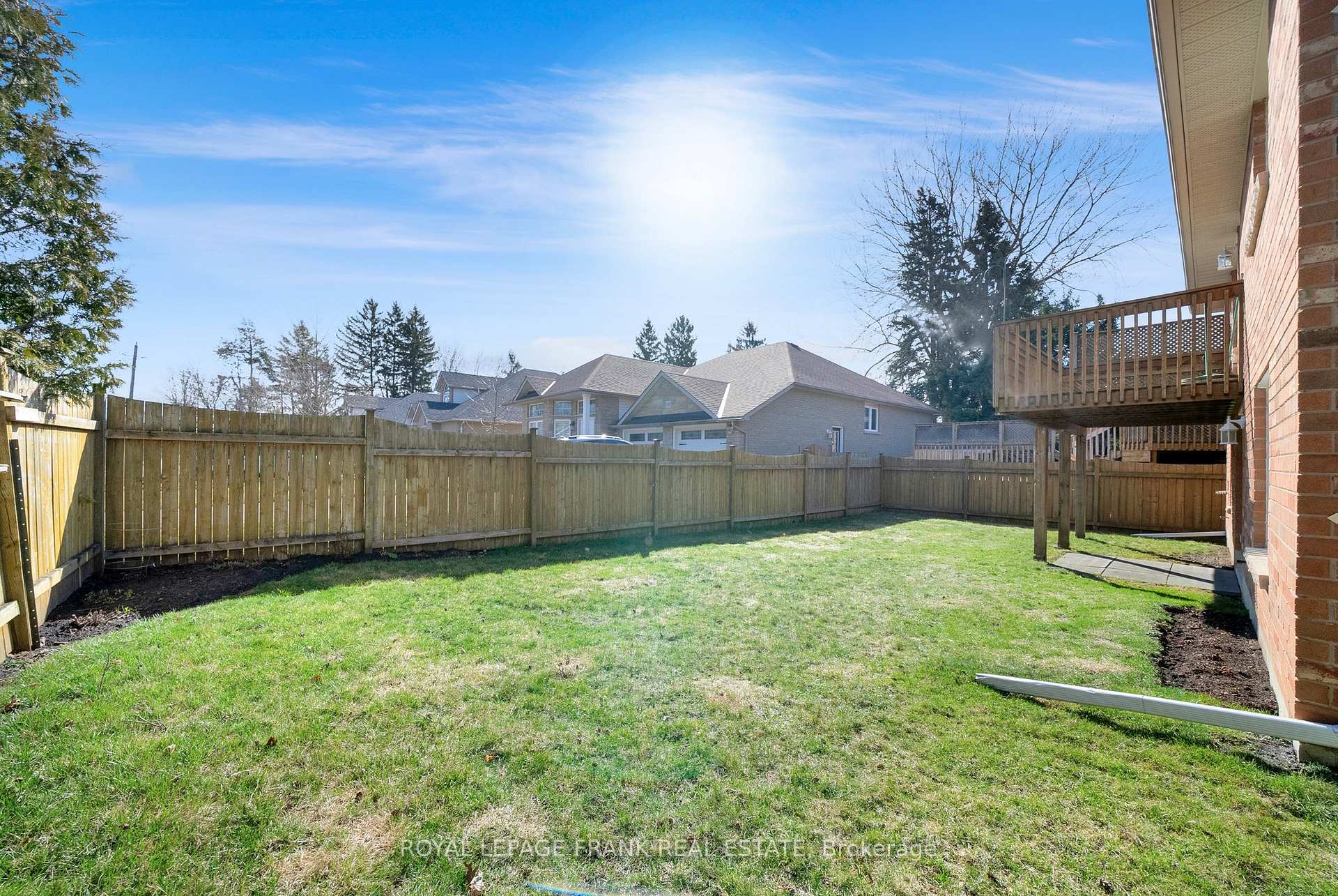 Photo 24 of 45 Valleycrest Drive, Clarington, Courtice — HOMEH