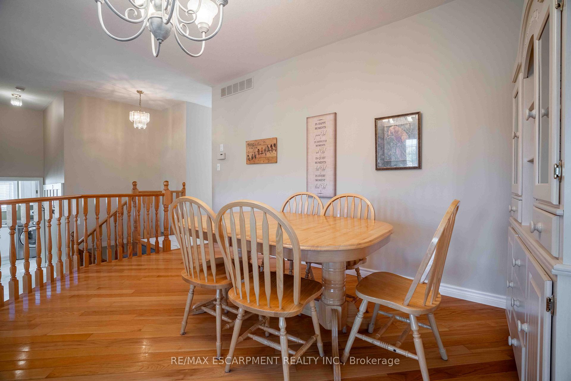 Photo 11 of 441 Crerar Drive, Hamilton, Crerar — HOMEH