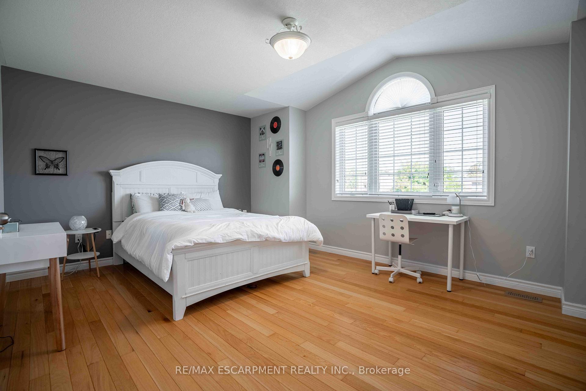 Photo 21 of 441 Crerar Drive, Hamilton, Crerar — HOMEH