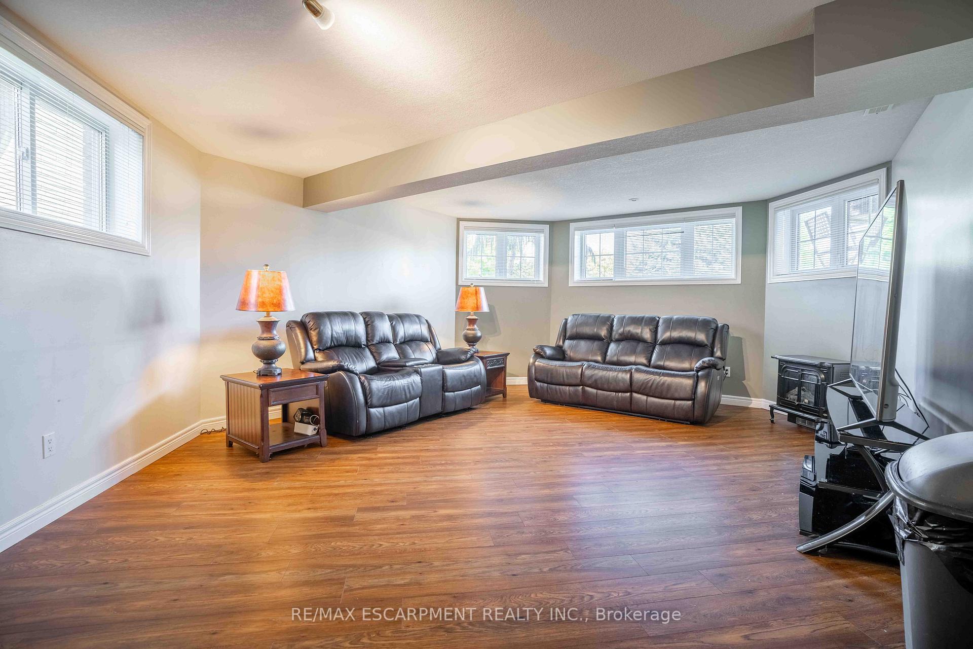 Photo 27 of 441 Crerar Drive, Hamilton, Crerar — HOMEH