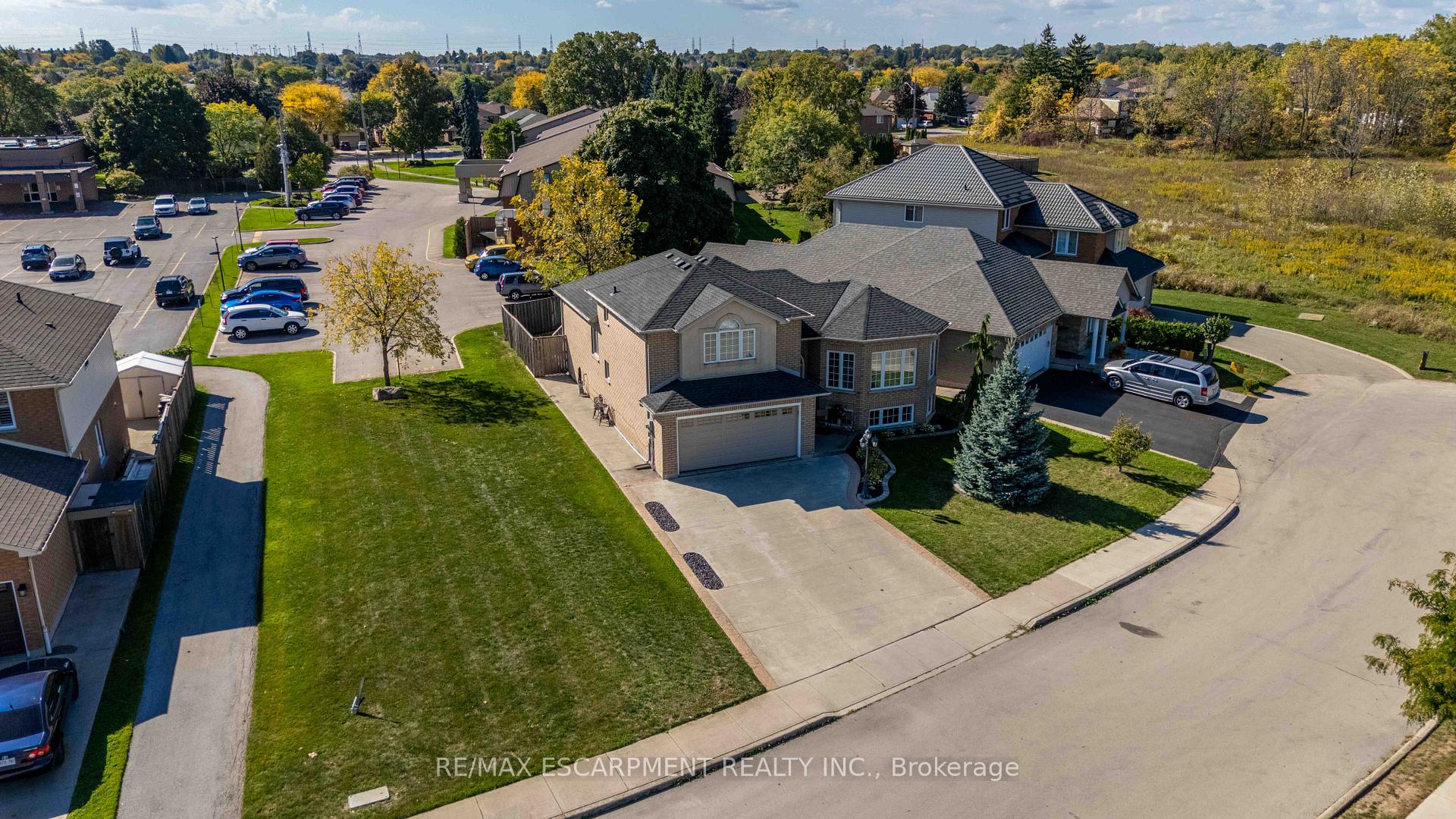 Photo 37 of 441 Crerar Drive, Hamilton, Crerar — HOMEH