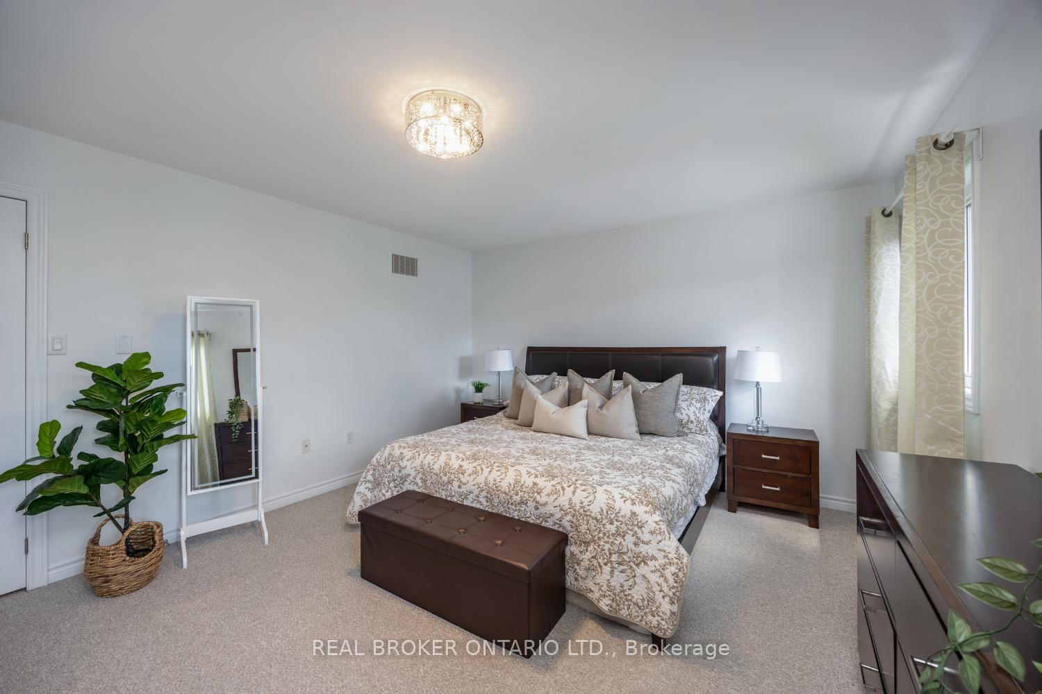 Photo 23 of 65 B Concession Street E, Clarington, Bowmanville — HOMEH