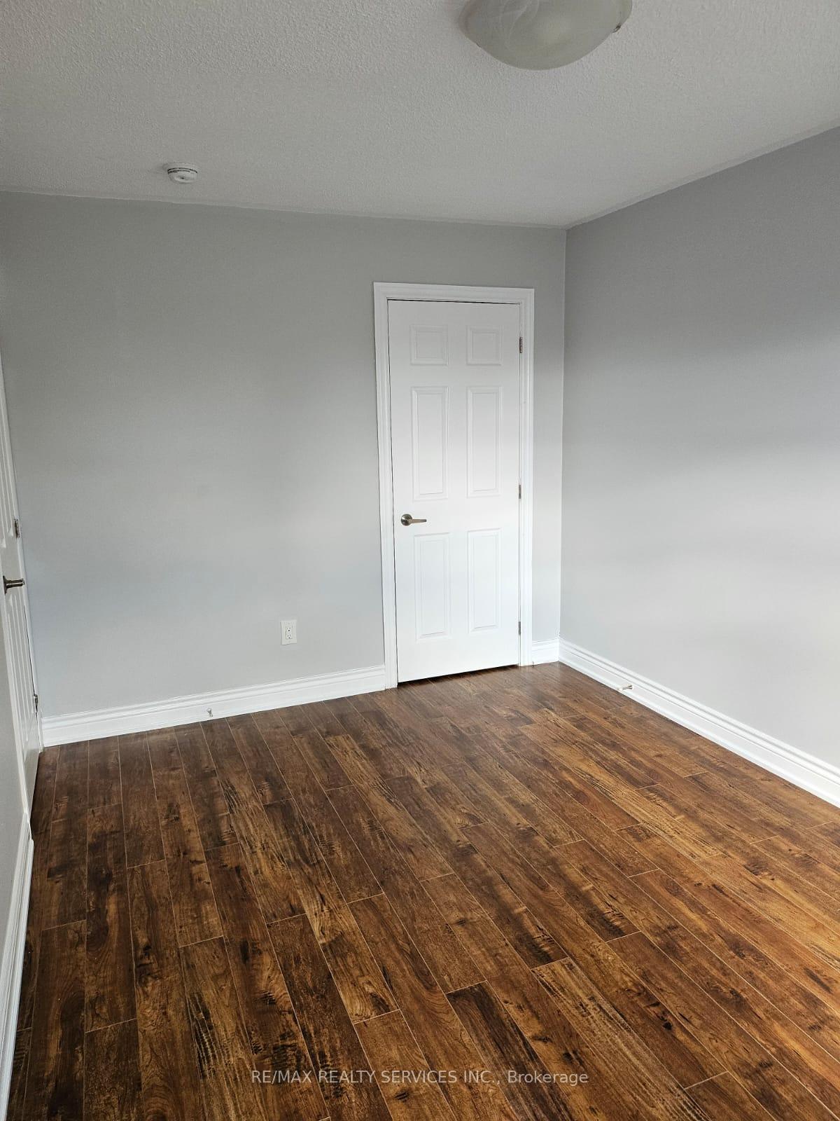 Photo 18 of 57 Blackmere Circle, Brampton, Fletcher's Creek South — HOMEH