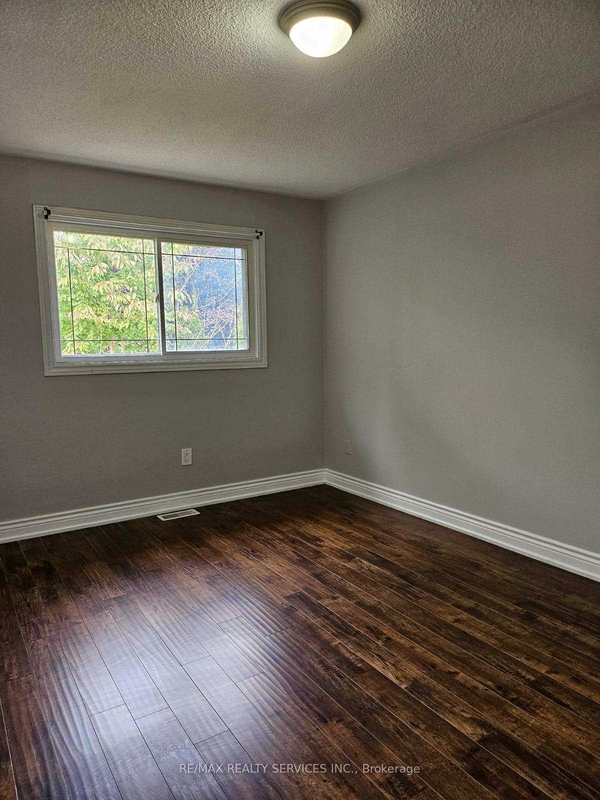 Photo 21 of 57 Blackmere Circle, Brampton, Fletcher's Creek South — HOMEH