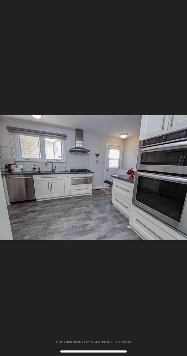 Photo 2 of 102 Madoc Drive, Brampton, Madoc — HOMEH
