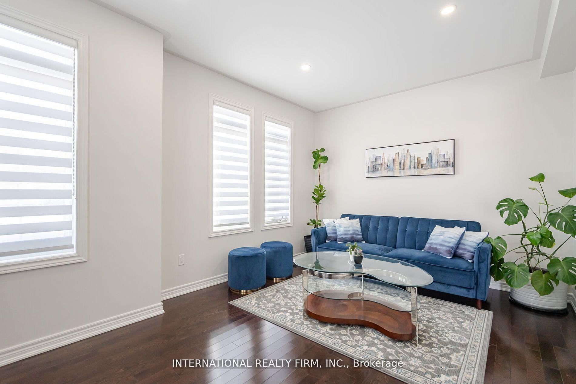 Photo 5 of 39 Lewis Honey Drive, Aurora, Bayview Northeast — HOMEH