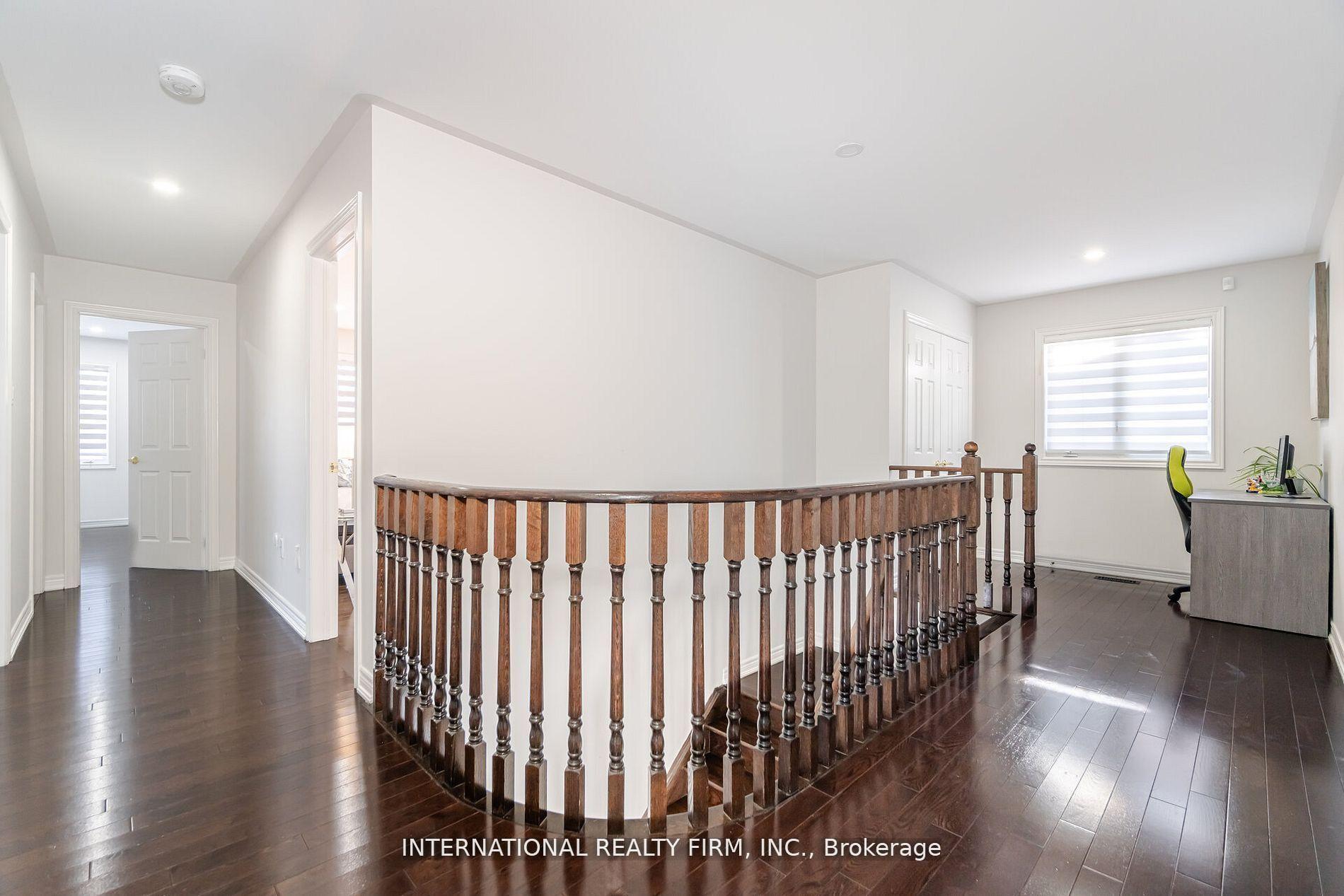 Photo 10 of 39 Lewis Honey Drive, Aurora, Bayview Northeast — HOMEH