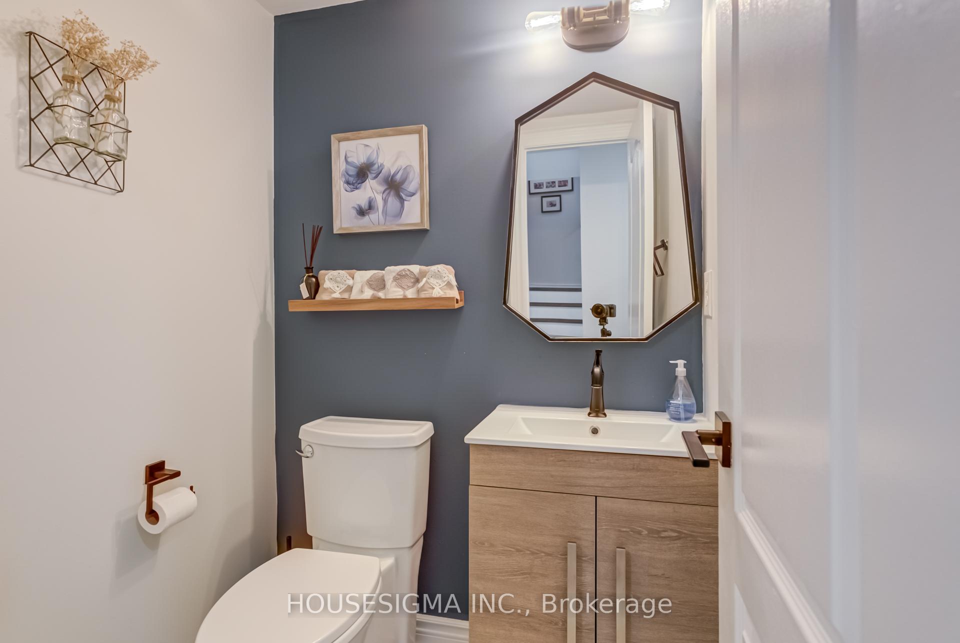 Photo 17 of 102 Milloy Place, Aurora, Aurora Grove — HOMEH