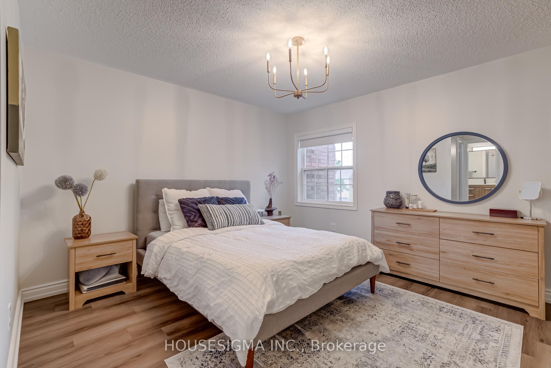Photo 23 of 102 Milloy Place, Aurora, Aurora Grove — HOMEH