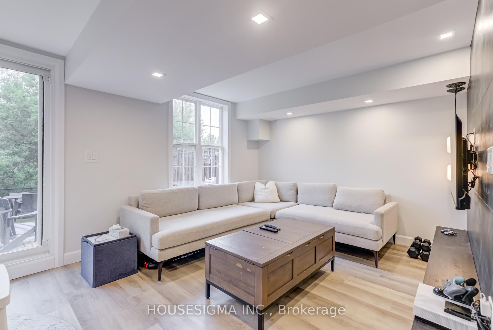Photo 32 of 102 Milloy Place, Aurora, Aurora Grove — HOMEH