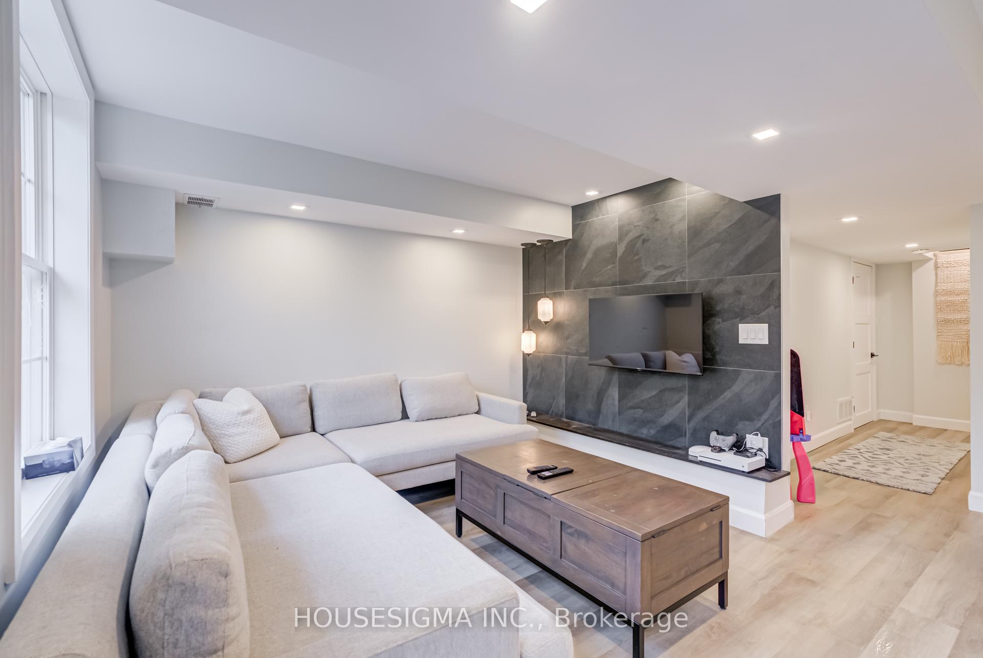 Photo 34 of 102 Milloy Place, Aurora, Aurora Grove — HOMEH