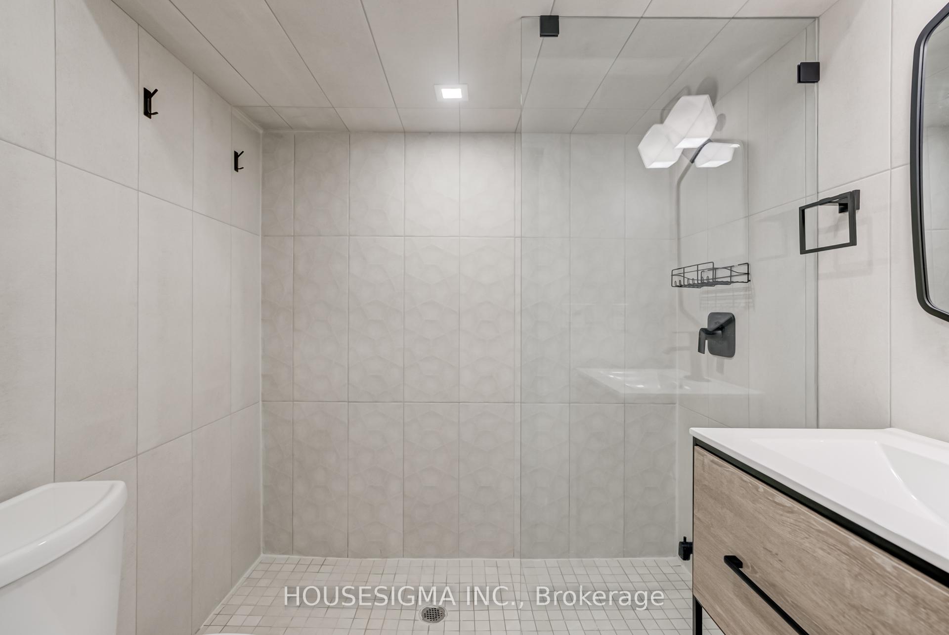 Photo 40 of 102 Milloy Place, Aurora, Aurora Grove — HOMEH