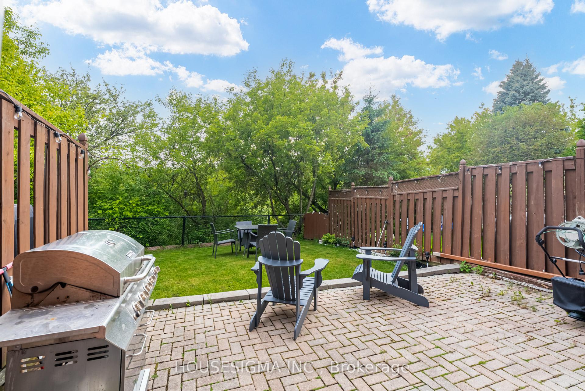 Photo 43 of 102 Milloy Place, Aurora, Aurora Grove — HOMEH