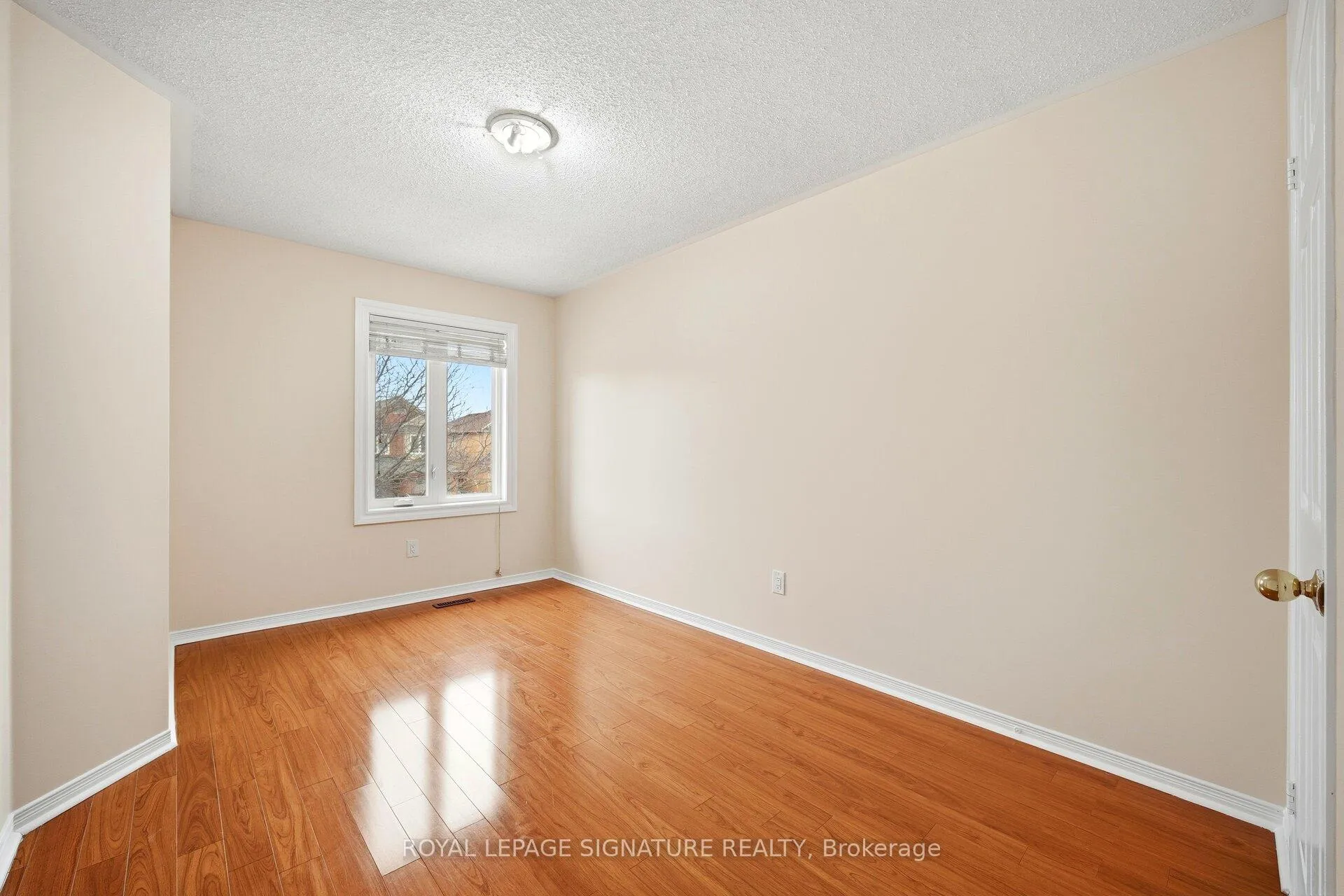 Photo 34 of 46 Loons Call Crescent, Brampton, Sandringham-Wellington — HOMEH