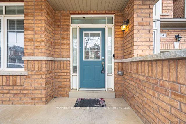 Photo 3 of 93 Kempenfelt Trail, Brampton, Northwest Brampton — HOMEH