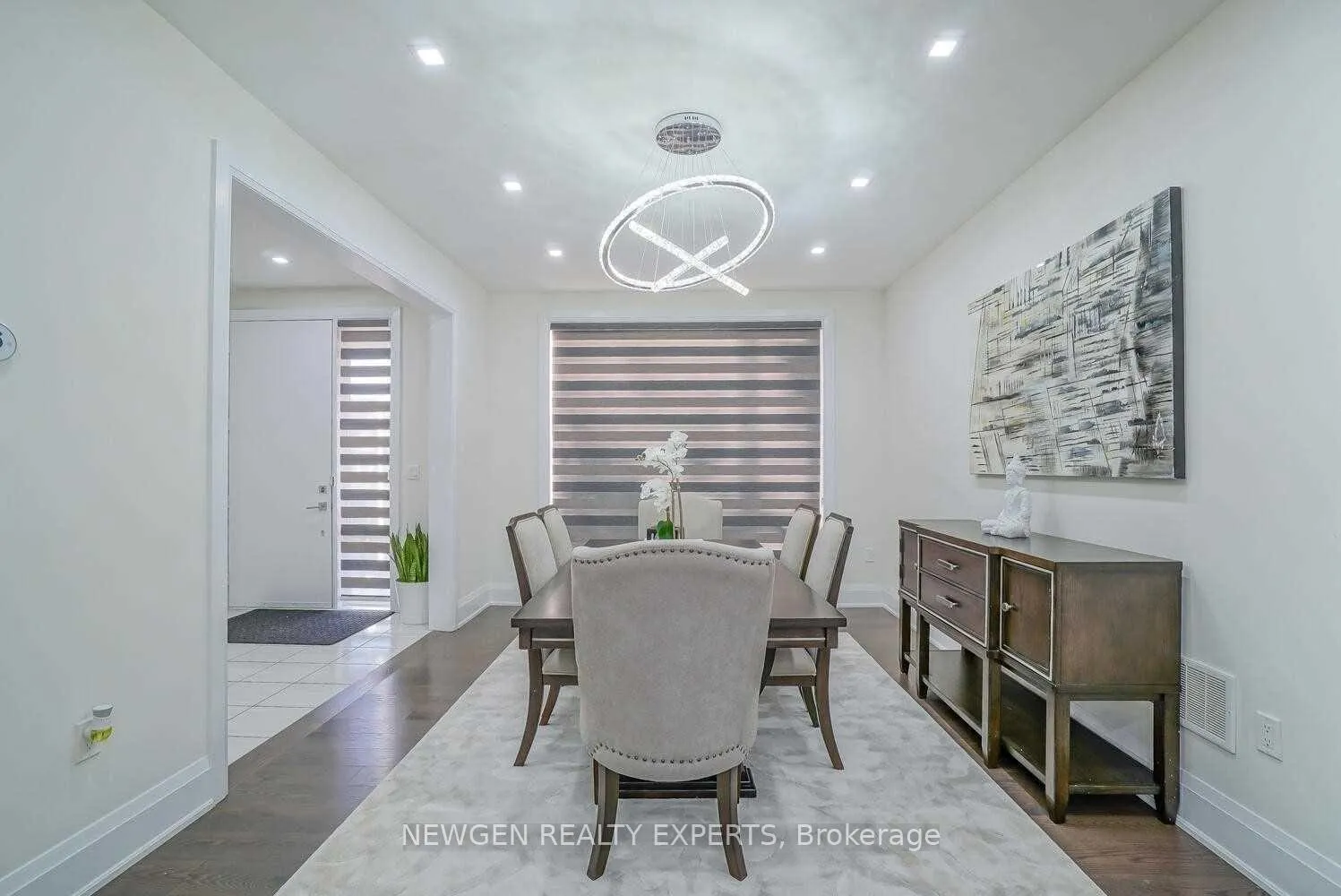 Photo 7 of 28 Dalecrest Road, Brampton, Credit Valley — HOMEH