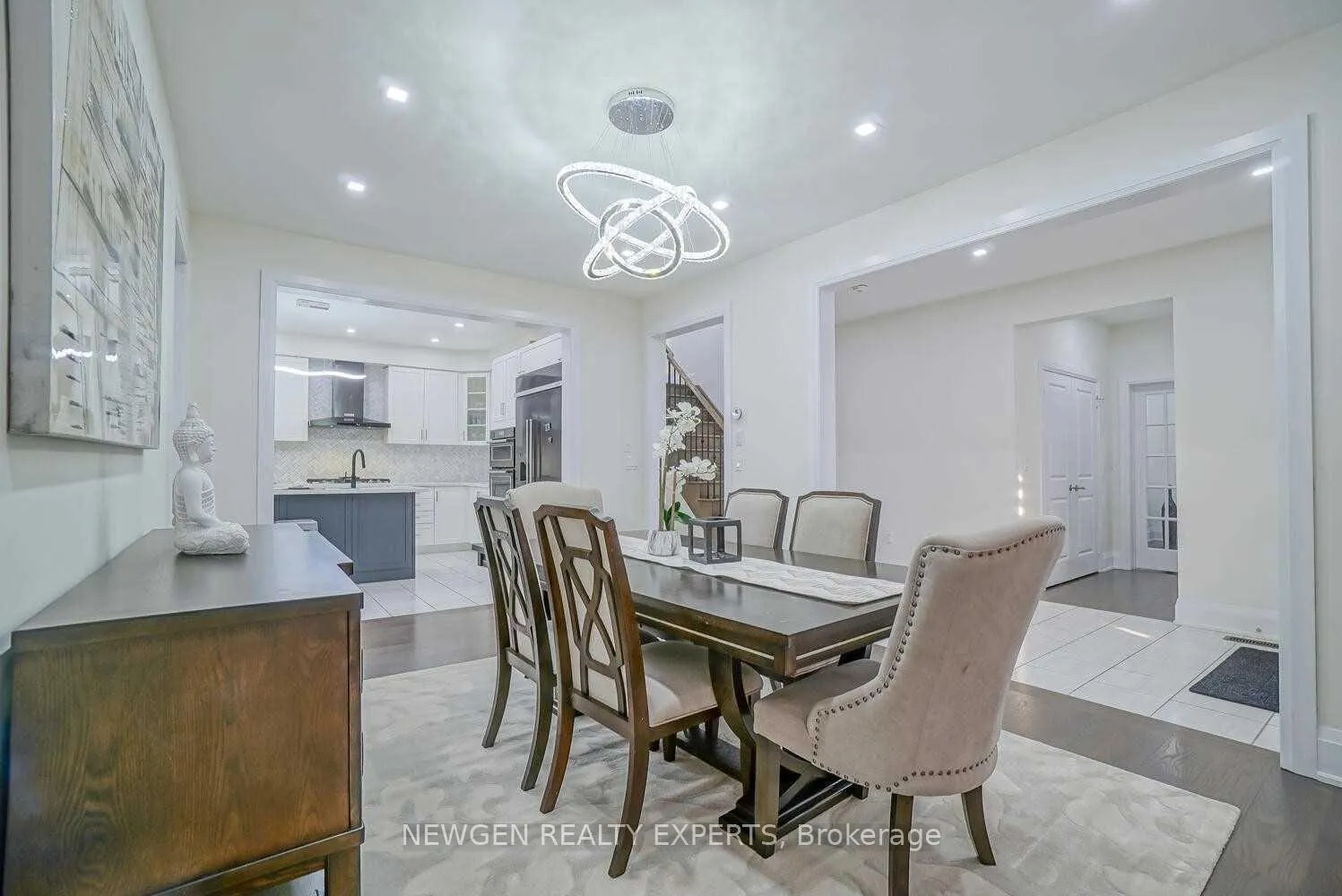 Photo 8 of 28 Dalecrest Road, Brampton, Credit Valley — HOMEH