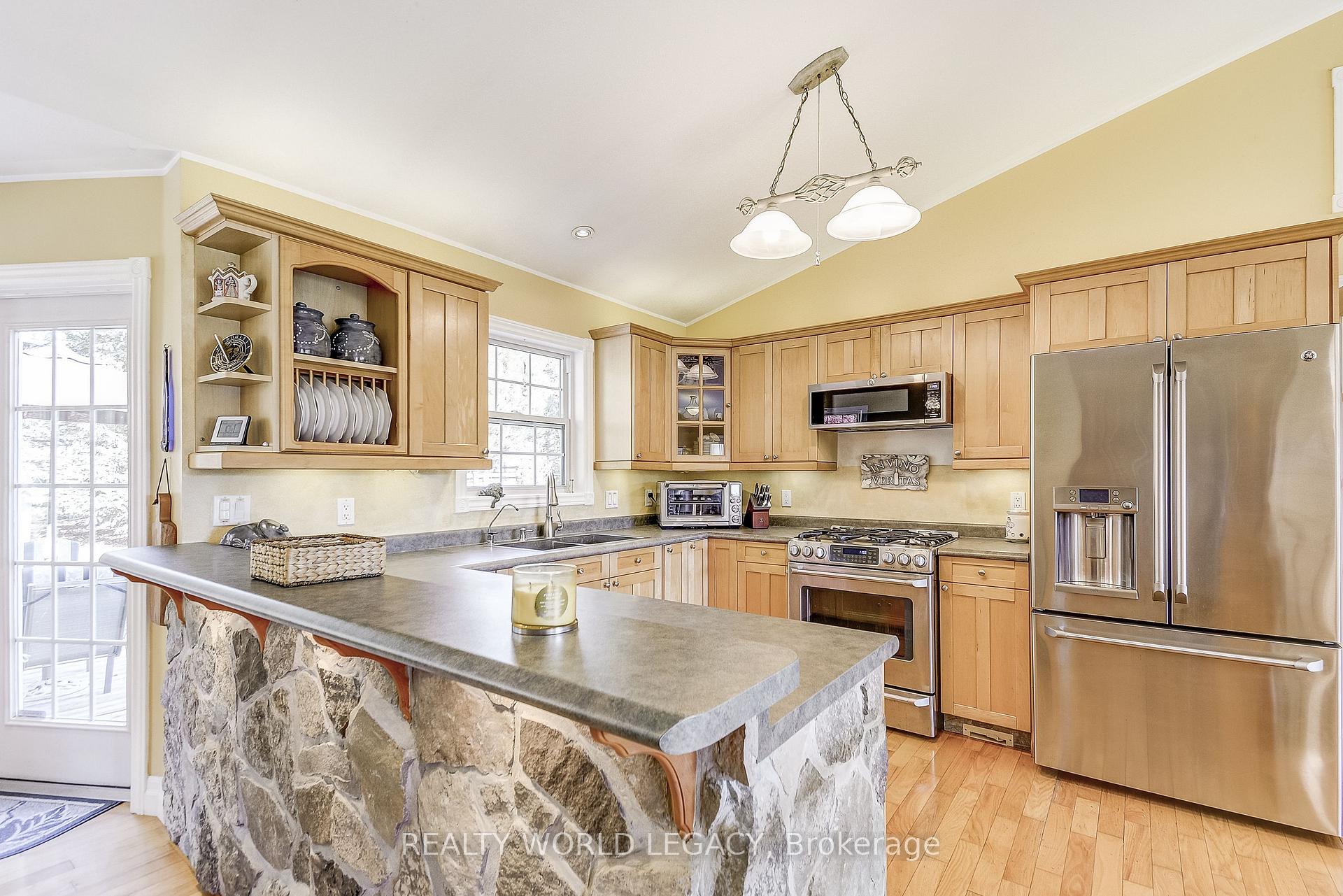 Photo 16 of 2539 4 Concession W, Hamilton, Rural Flamborough — HOMEH