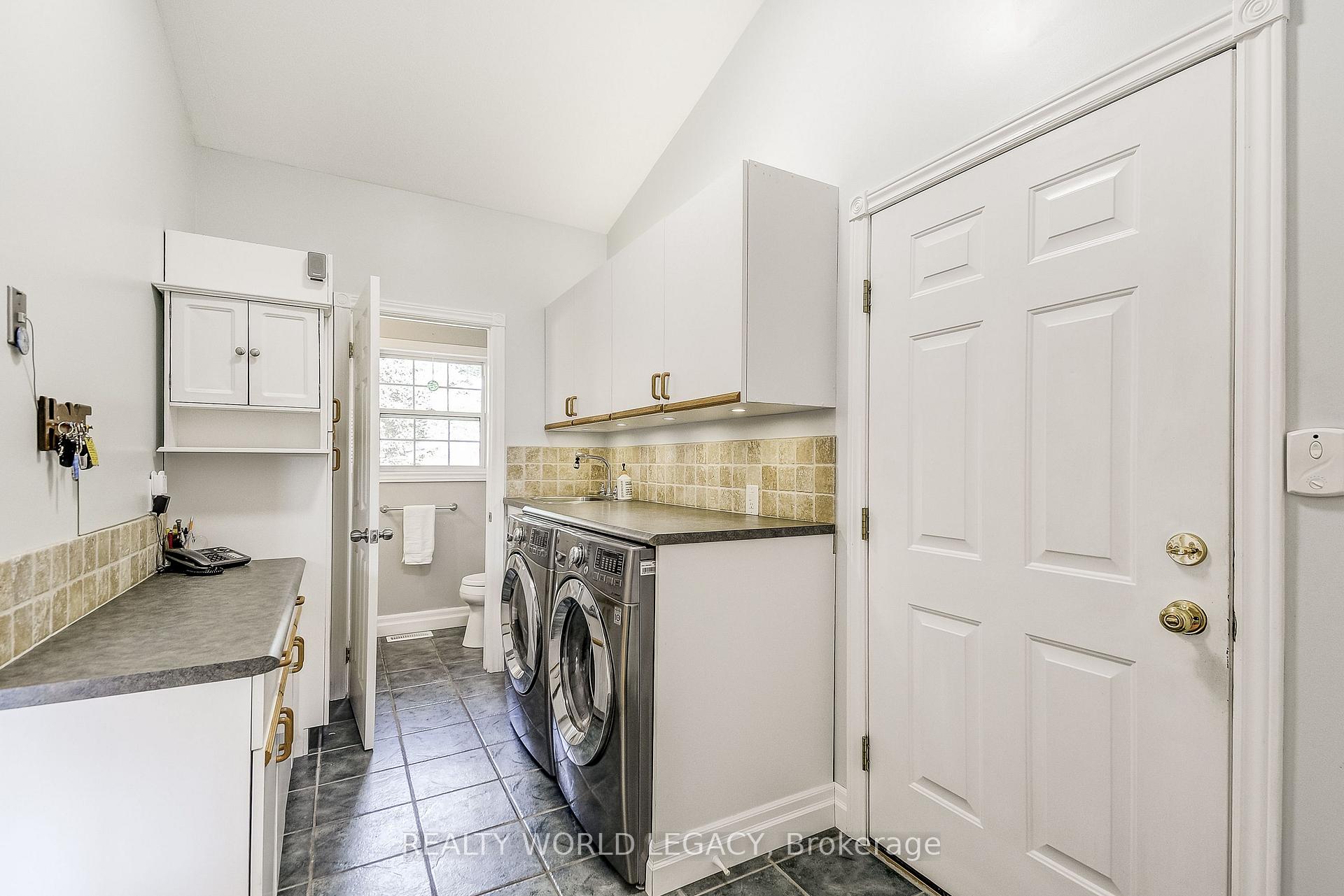 Photo 19 of 2539 4 Concession W, Hamilton, Rural Flamborough — HOMEH
