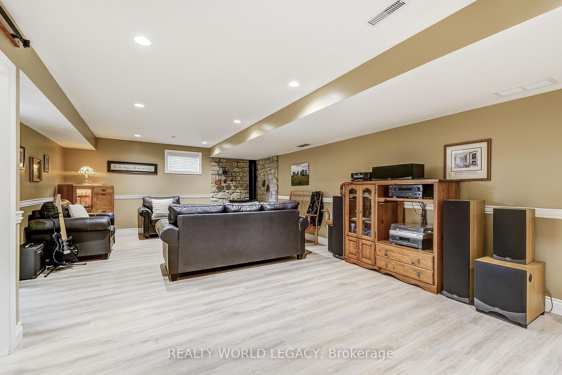 Photo 29 of 2539 4 Concession W, Hamilton, Rural Flamborough — HOMEH