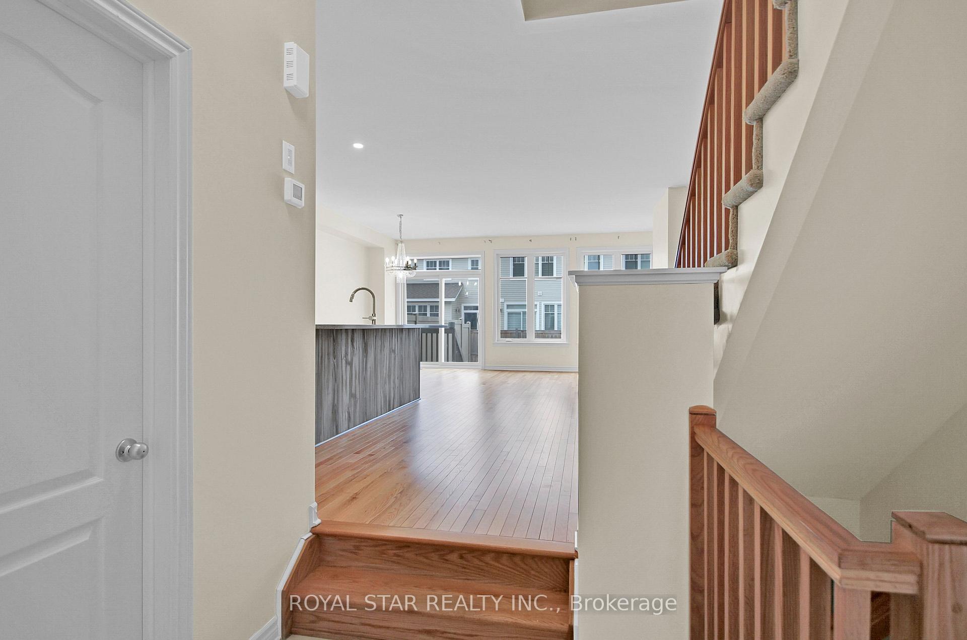 Photo 6 of 124 Angelonia Crescent, Ottawa, Blossom Park/Kemp Park/Findlay Creek — HOMEH