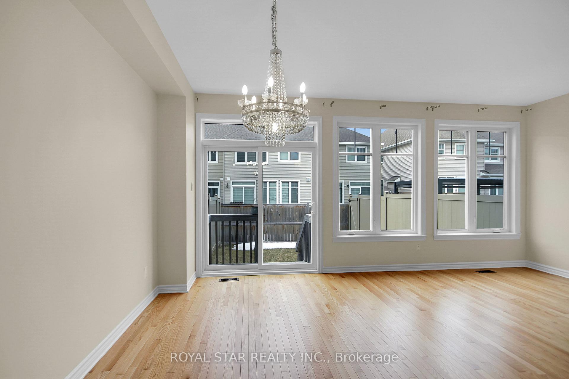 Photo 11 of 124 Angelonia Crescent, Ottawa, Blossom Park/Kemp Park/Findlay Creek — HOMEH