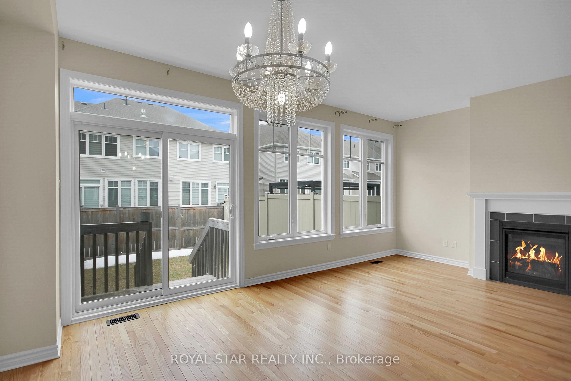 Photo 9 of 124 Angelonia Crescent, Ottawa, Blossom Park/Kemp Park/Findlay Creek — HOMEH