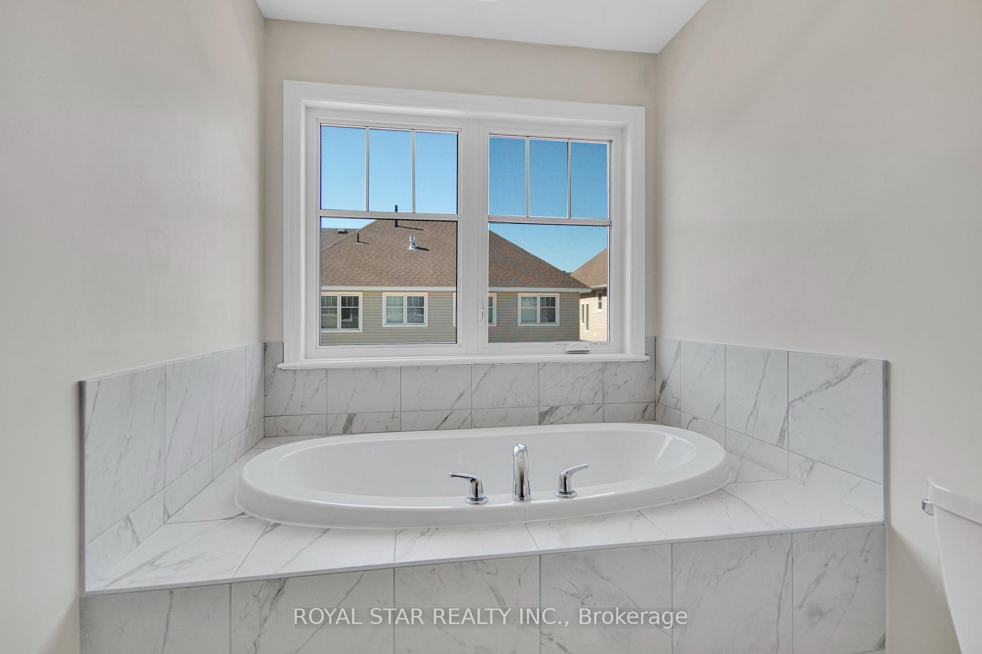 Photo 38 of 124 Angelonia Crescent, Ottawa, Blossom Park/Kemp Park/Findlay Creek — HOMEH