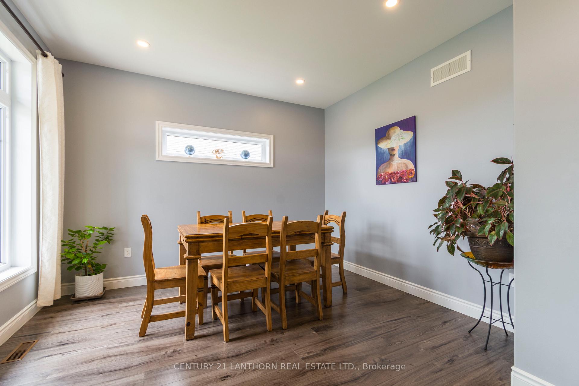 Photo 7 of 64 Redwood Drive, Belleville, Thurlow Ward — HOMEH