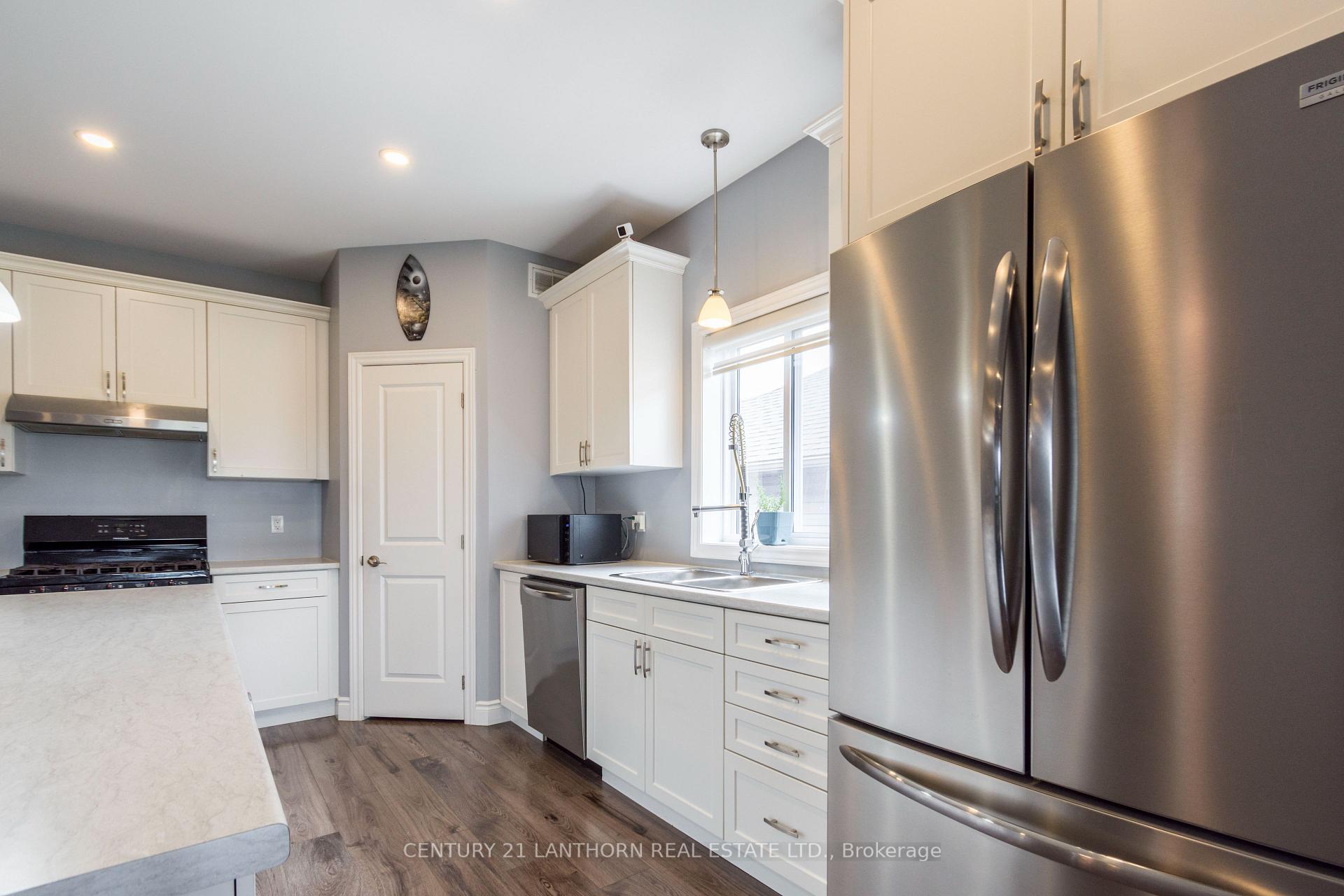 Photo 9 of 64 Redwood Drive, Belleville, Thurlow Ward — HOMEH