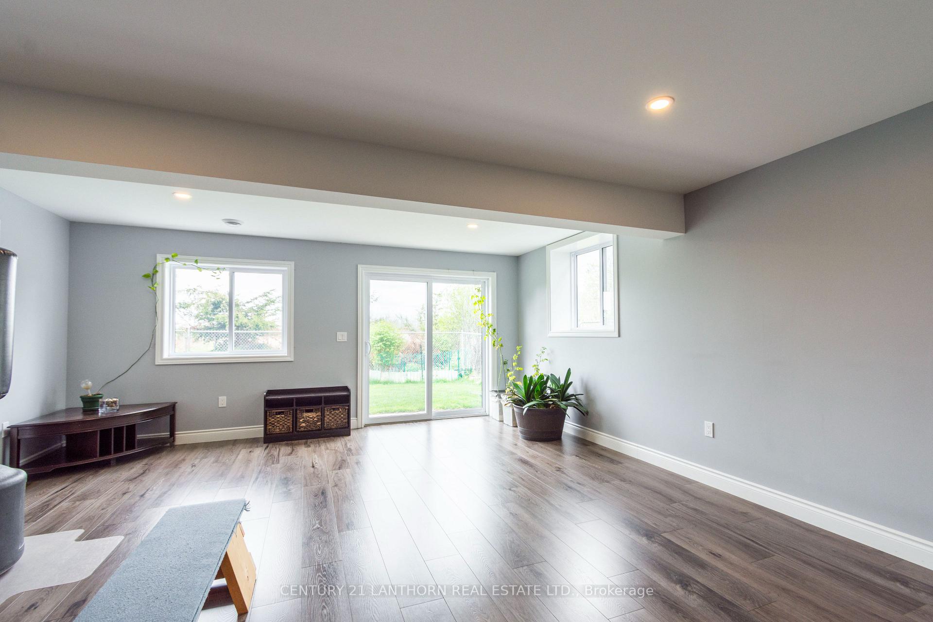 Photo 20 of 64 Redwood Drive, Belleville, Thurlow Ward — HOMEH