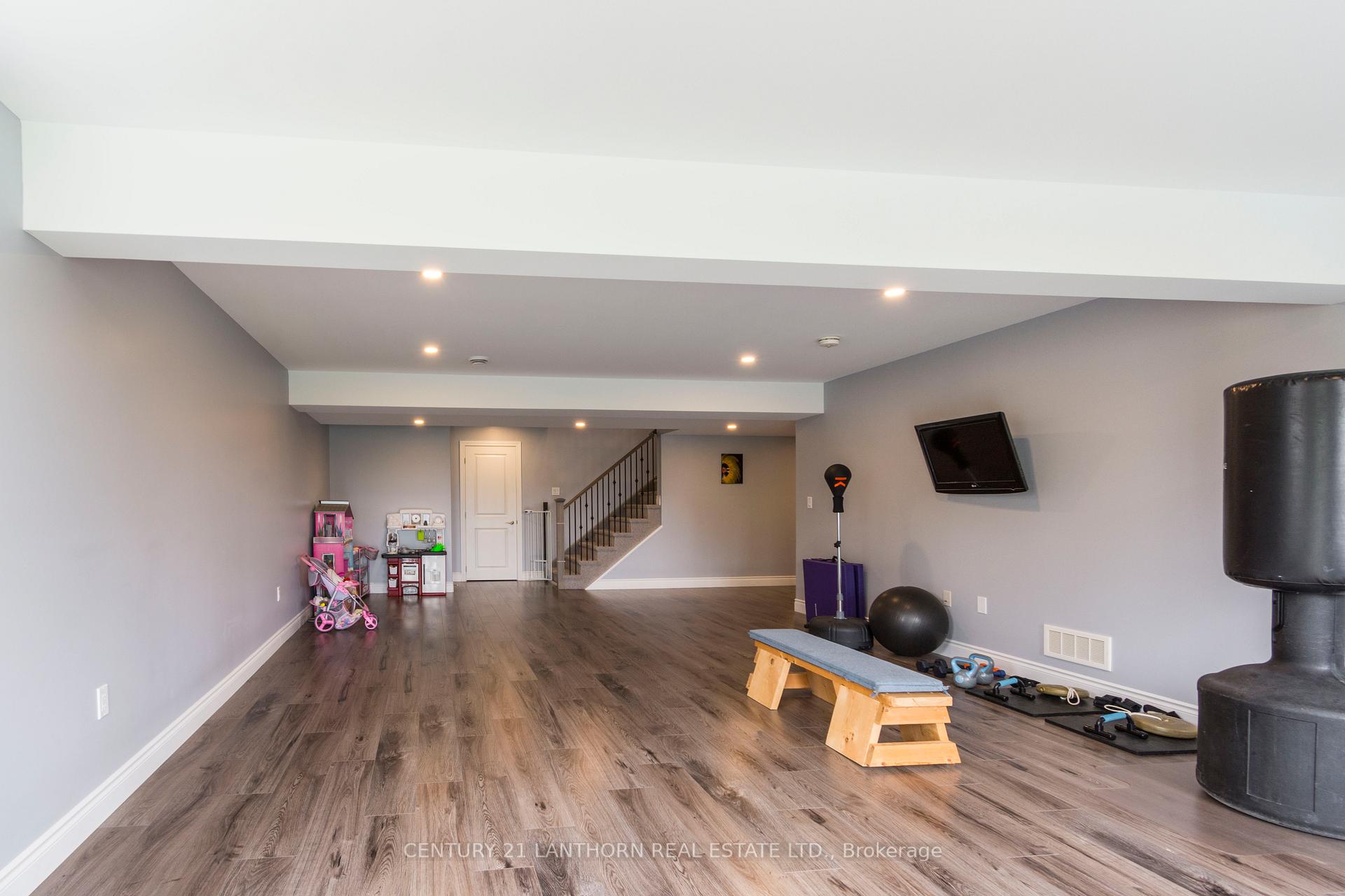 Photo 24 of 64 Redwood Drive, Belleville, Thurlow Ward — HOMEH