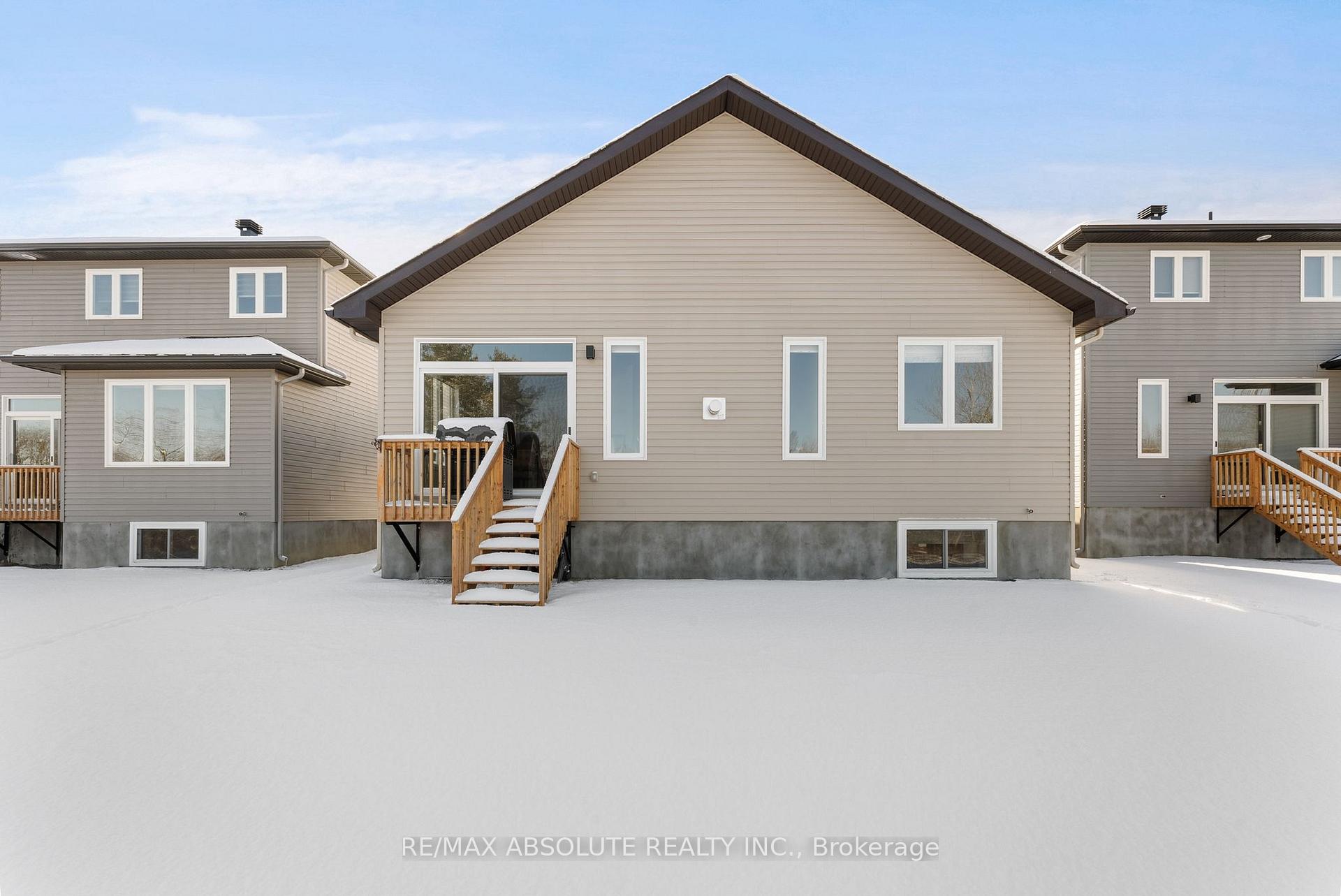 Photo 10 of 109 Seabert Drive, Arnprior — HOMEH