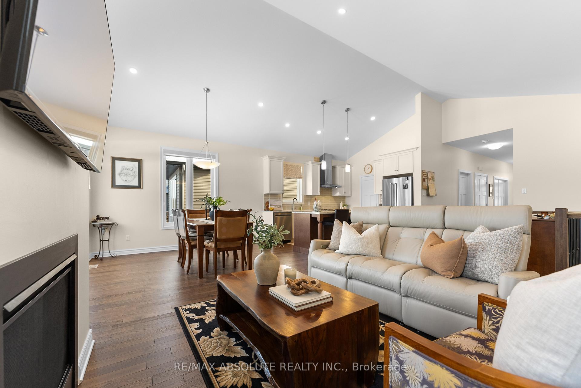 Photo 12 of 109 Seabert Drive, Arnprior — HOMEH