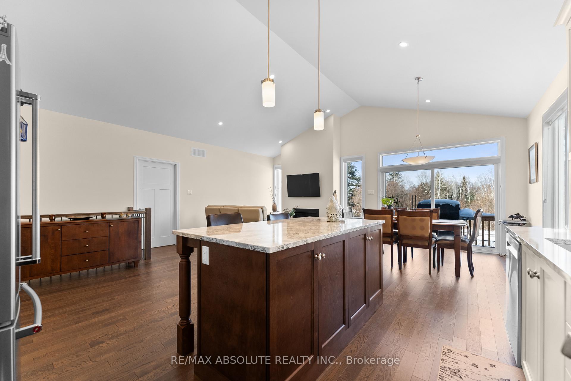 Photo 38 of 109 Seabert Drive, Arnprior — HOMEH
