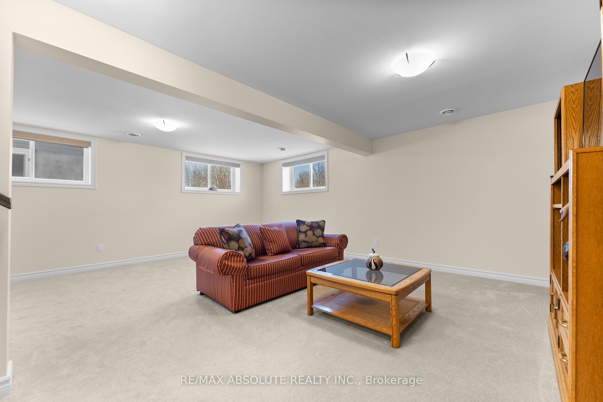 Photo 31 of 109 Seabert Drive, Arnprior — HOMEH