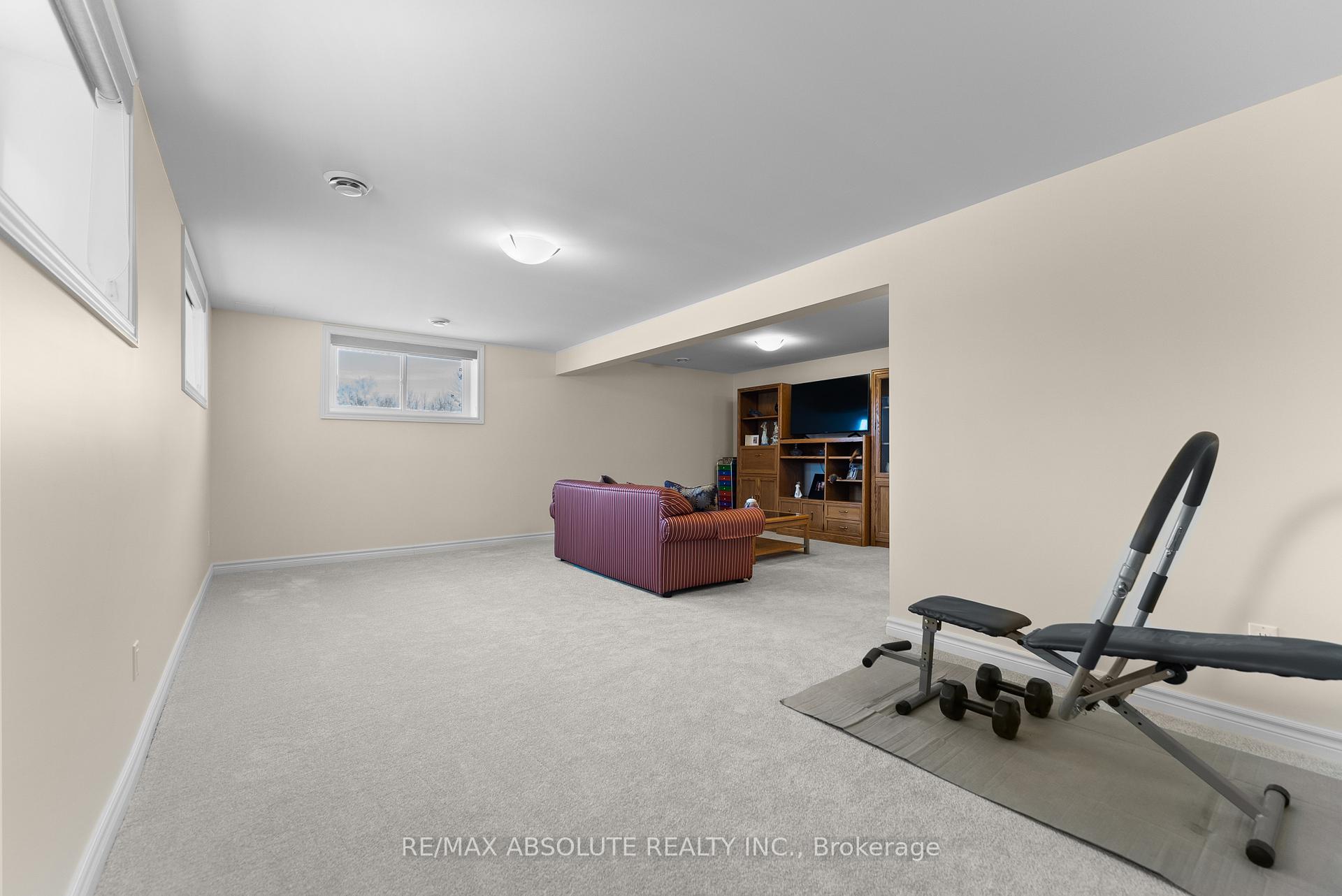 Photo 33 of 109 Seabert Drive, Arnprior — HOMEH