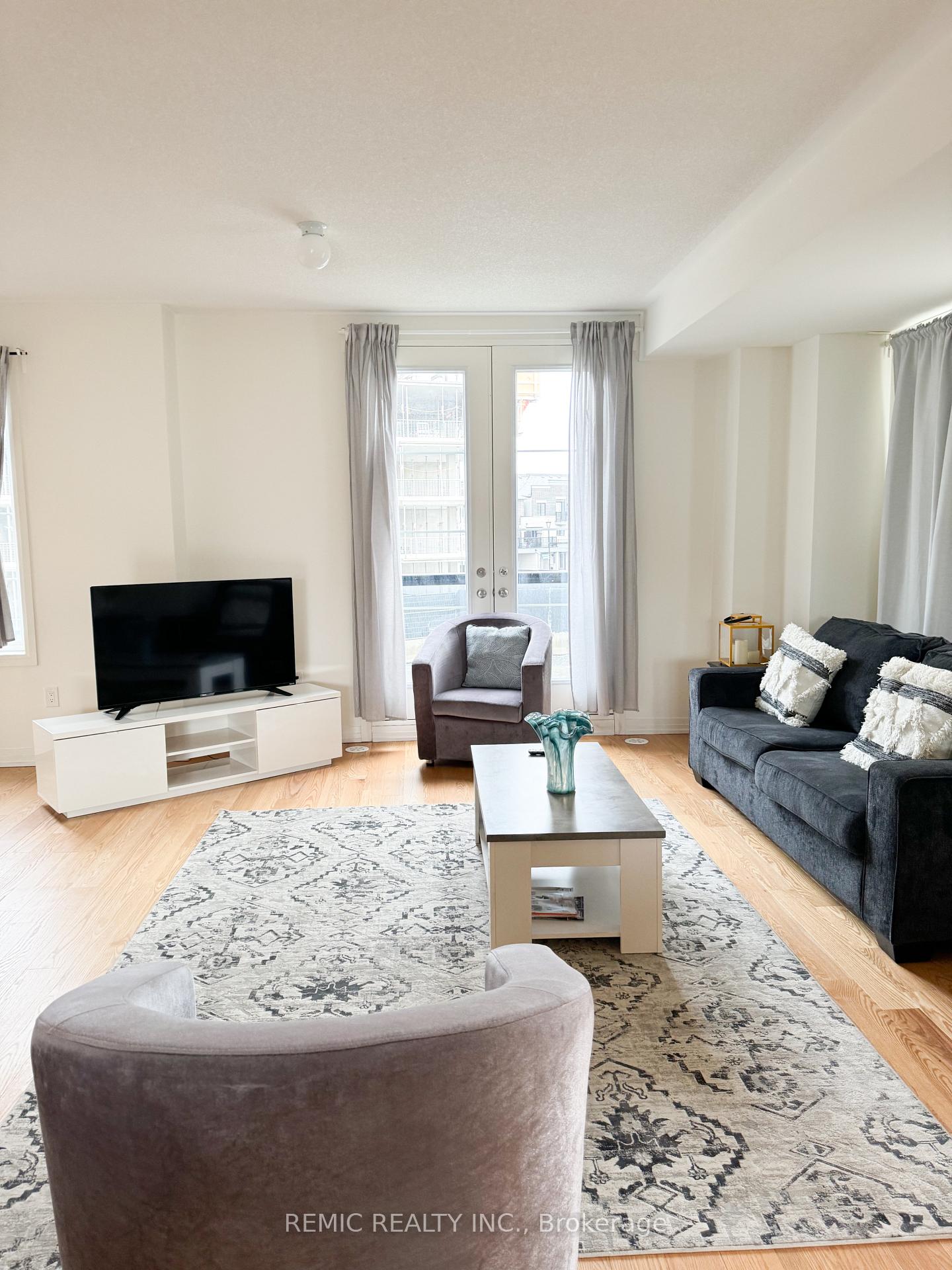 Photo 11 of 36 Clarington Boulevard, Clarington, Bowmanville — HOMEH