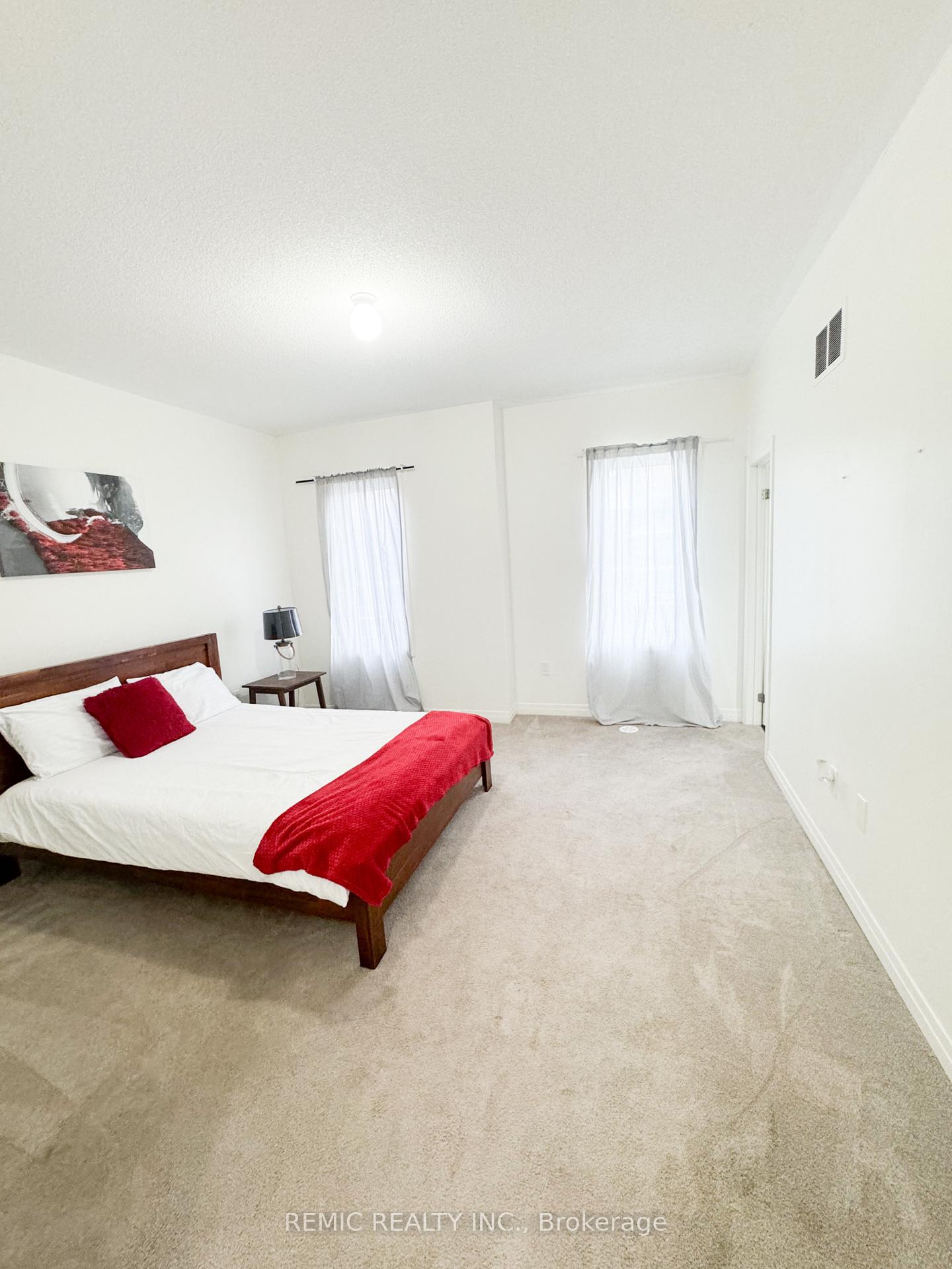 Photo 21 of 36 Clarington Boulevard, Clarington, Bowmanville — HOMEH