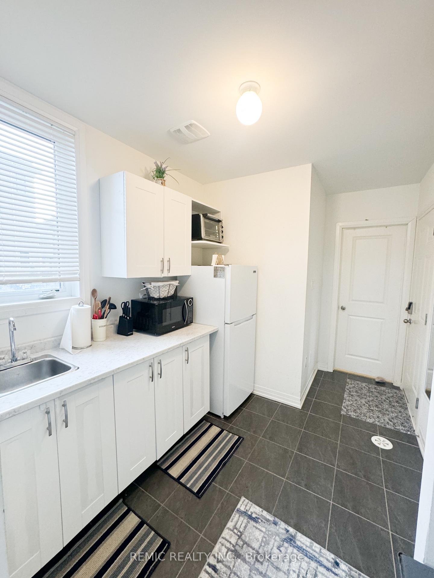 Photo 33 of 36 Clarington Boulevard, Clarington, Bowmanville — HOMEH