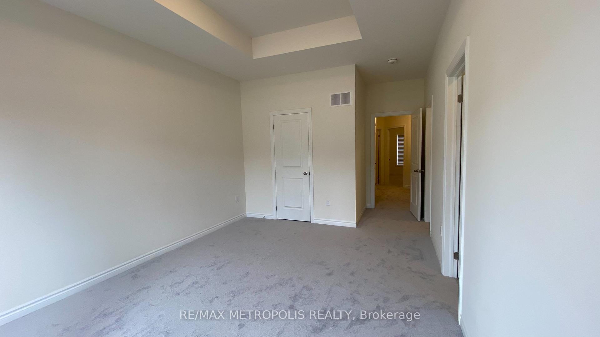 Photo 9 of 108 Adventura Road, Brampton, Northwest Brampton — HOMEH
