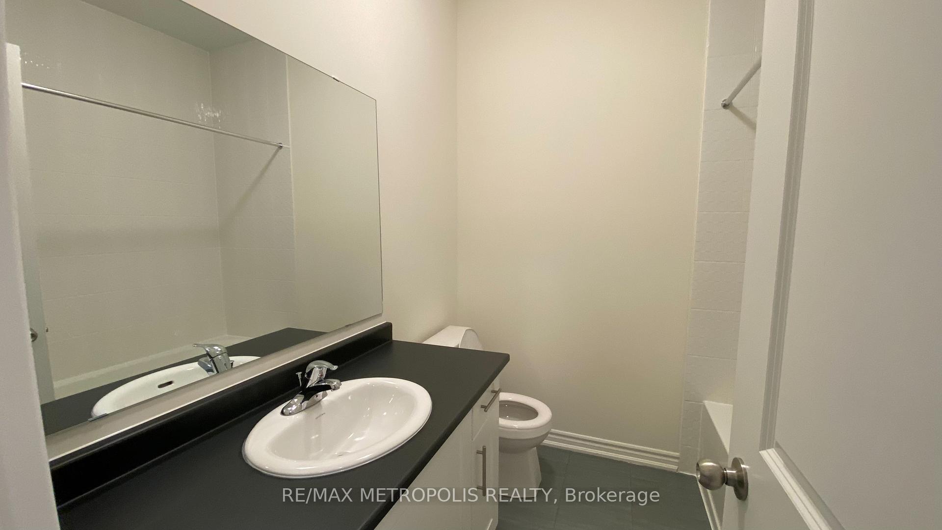 Photo 15 of 108 Adventura Road, Brampton, Northwest Brampton — HOMEH