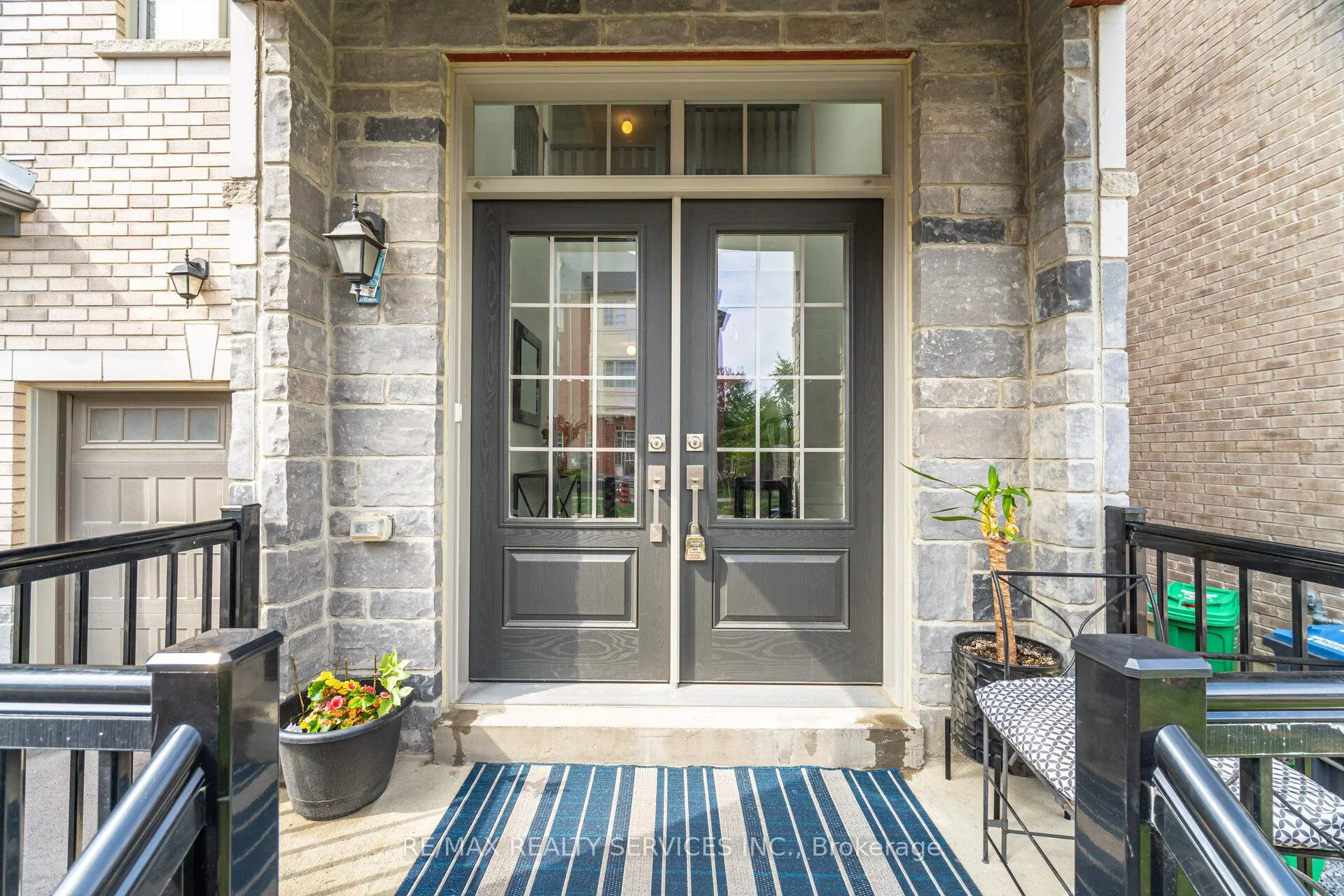 Photo 5 of 38 Foxsparrow Road, Brampton, Sandringham-Wellington North — HOMEH