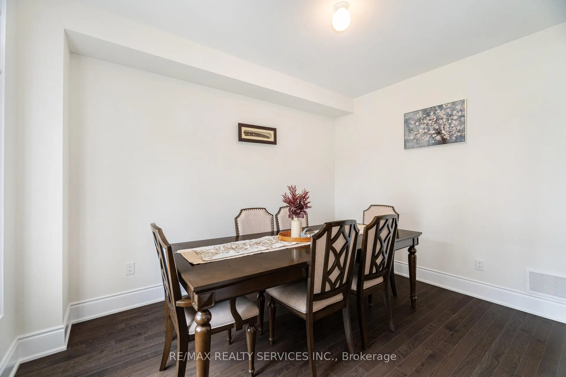Photo 22 of 38 Foxsparrow Road, Brampton, Sandringham-Wellington North — HOMEH